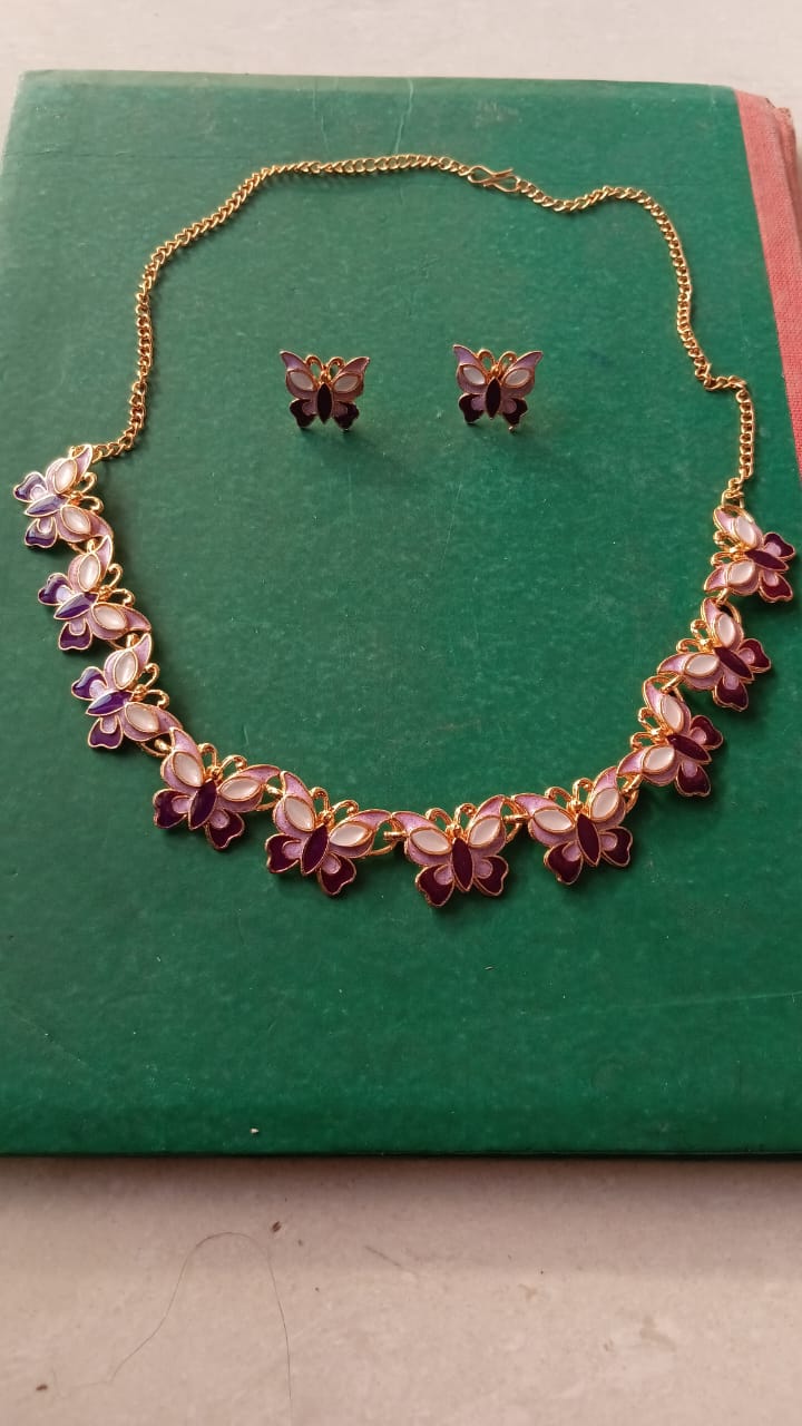 Purple Floral Enamel Necklace & Stud Earrings Set – Gold Finish